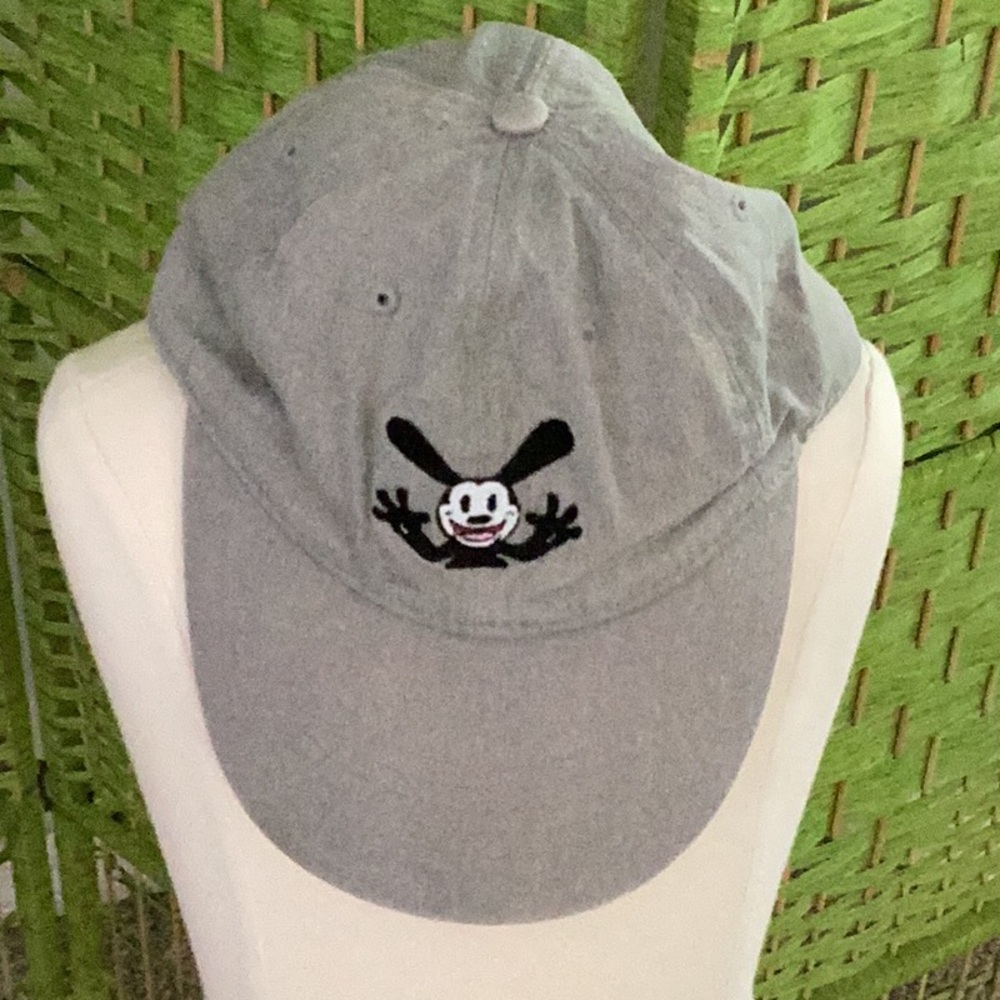 🖤NWOT  Just Way Too Awesome Unisex Mickey Hat Wardrobe Must & So Much Fun 🖤